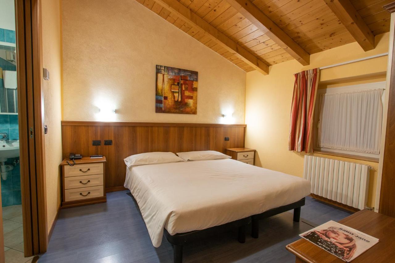 Hotel Bernina Tirano Esterno foto