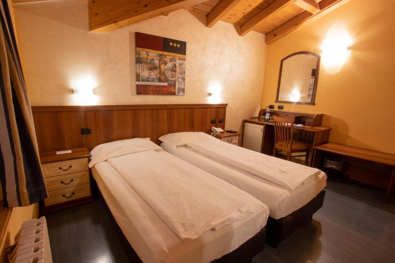 Hotel Bernina Tirano Esterno foto
